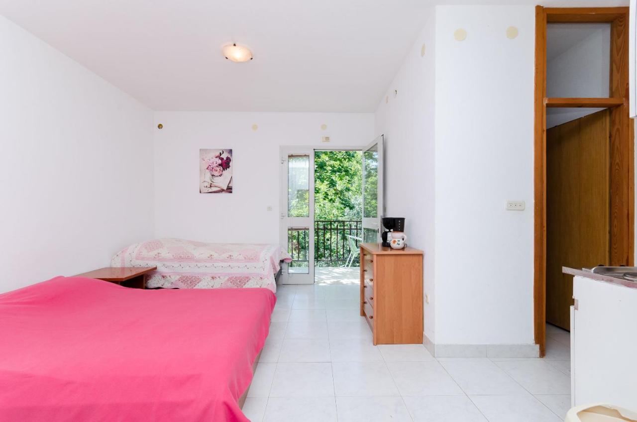 Apartments Massimo โรวีน ภายนอก รูปภาพ