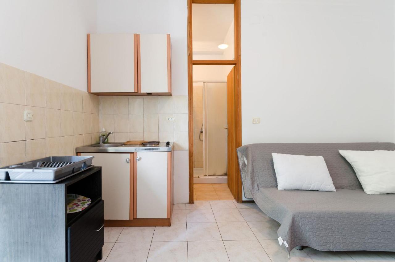 Apartments Massimo โรวีน ภายนอก รูปภาพ